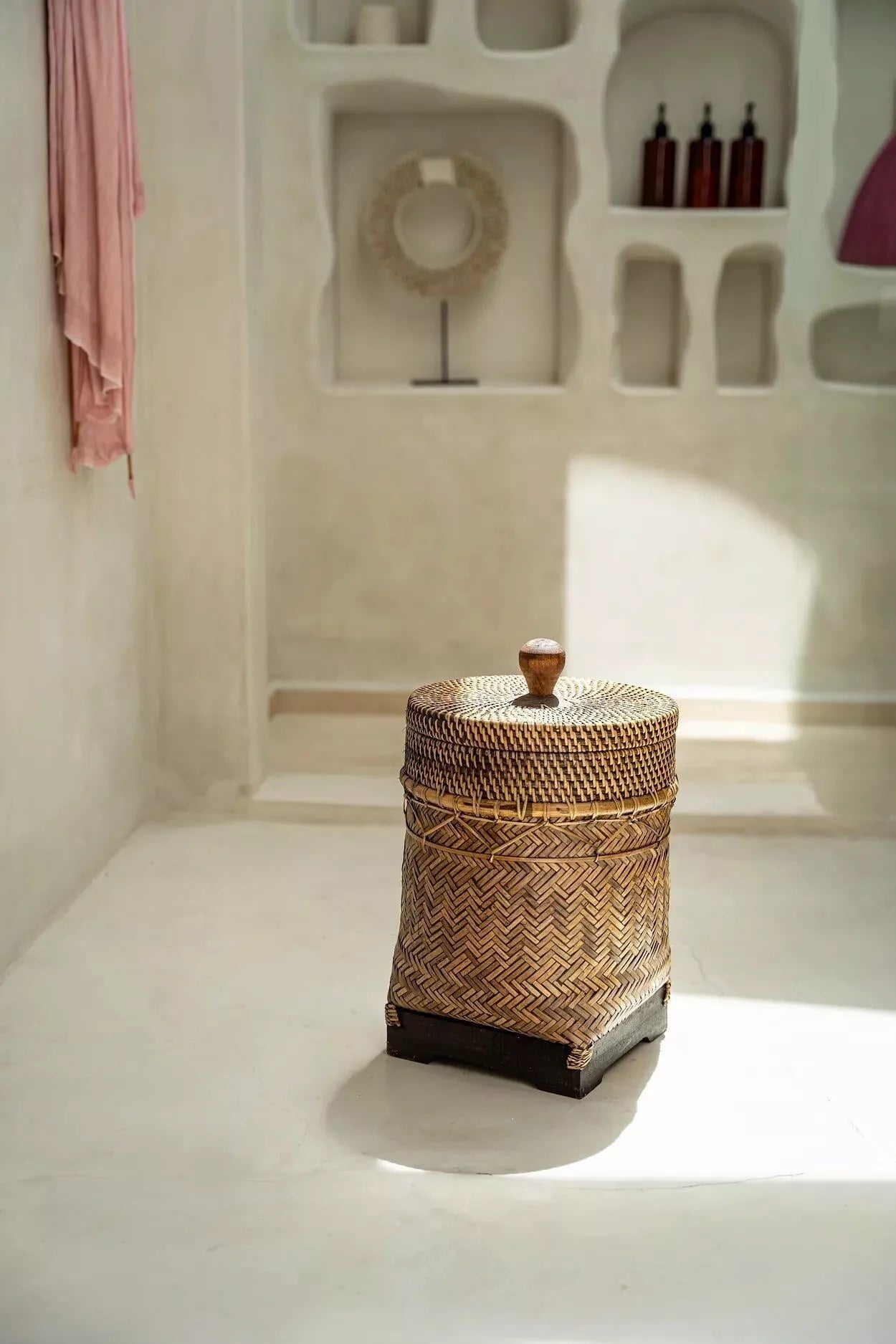 Le panier poubelle de salle de bain "Brut"